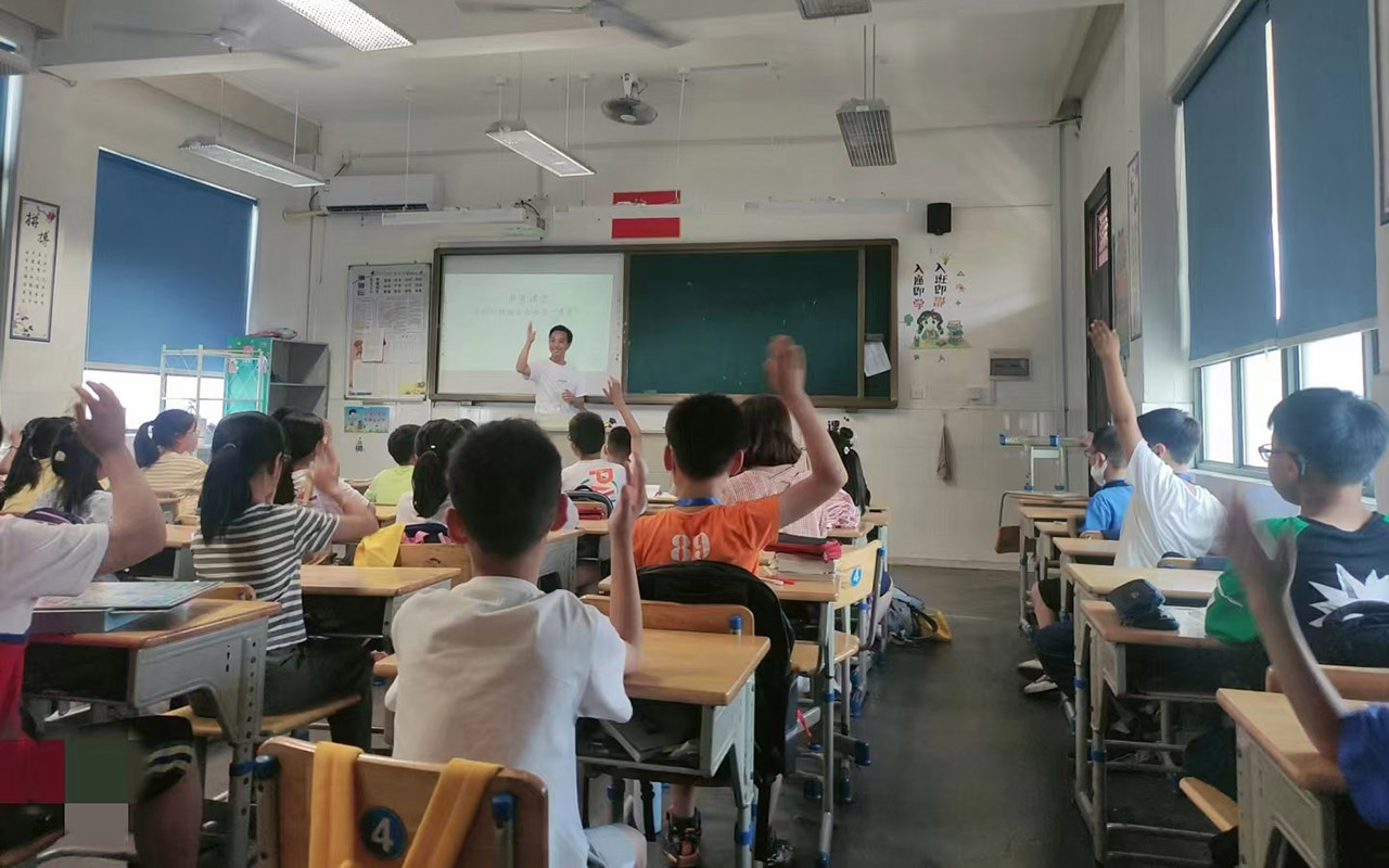 青白江冯家小学